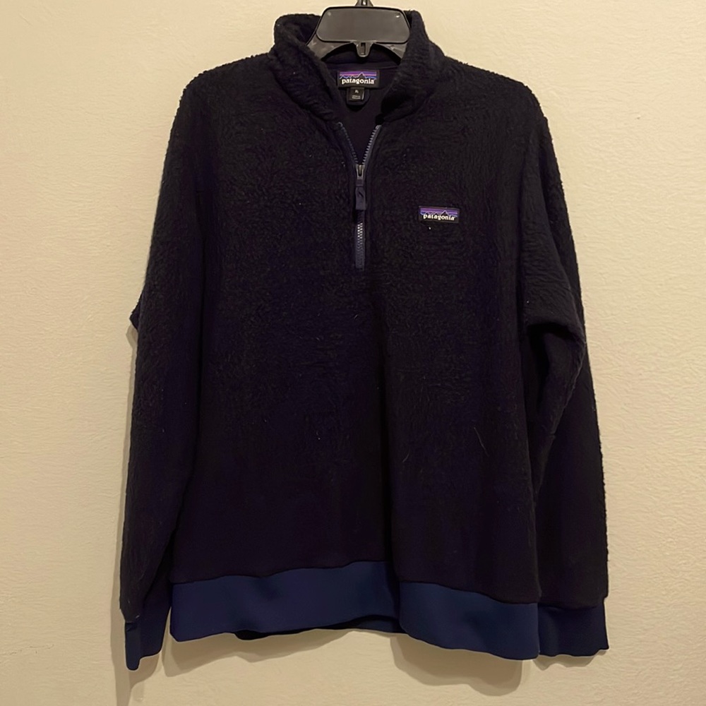 Patagonia Quarter-Zip (Black / Navy)